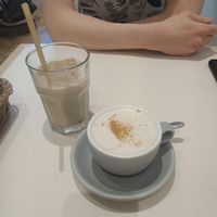 Hot and cold chaï latte at Whitely Kyoto in Kyoto