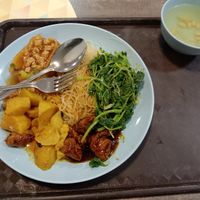 Mixed vegetables with mee fun and free soup $4.80 at SuManYuan 素满园 - People's Park Centre in Central Singapore