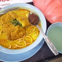 Laksa $3.50 (1 Oct'24), served with complimentary soup at SuManYuan 素满园 - People's Park Centre in Central Singapore
