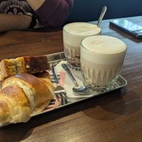 Croissant and banana bread, hot chocolates at Caffénation goes Koco in Antwerpen