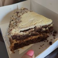 Bizcocho de zanahoria vegano, brutal! at Frenchies Pastelería in Valencia