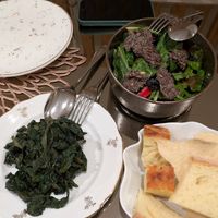 Insalata con cialde al sesamo e borragine ripassata at Tierra in Matera