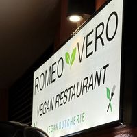 Sehr gut wir haben hier super lecker gegessen   at Romeo and Vero Vegan Butcherie and Restaurant  in Cape Town