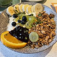 Vegan yoghurt bowl   at Anne&Max - Fahrenheitstraat in The Hague