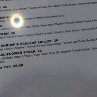 Garlic mashed potatoes are back on the vegan menu but NOT VEGAN. Online, they were no longer listed for this dish. at Doc & Bubba's in Mohnton