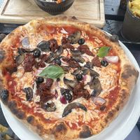 Cheap mozzarella alternative cheese. Chemical tastes overpowered   at Ambleside Tap Yard in Ambleside