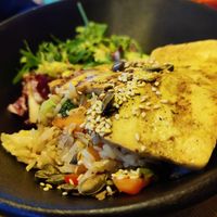 Reis mit asiatischem Gemüse und Tofu at Dock 69 in Rab