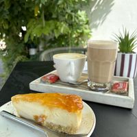 Vegan cheesecake, oat milk cappuccino, oat chai latte  at Pleur Foodbar in Maastricht