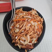 Vegetable noodles at Oishi in Albufeira