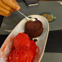 Petit gâteau chocolat at Capim Dourado in Porto