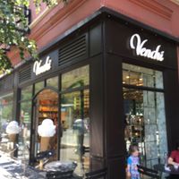 Front at Venchi Chocolate and Gelato in New York City