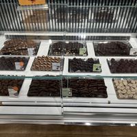 3 clearly marked vegan pralines  at Venchi Chocolate and Gelato in New York City