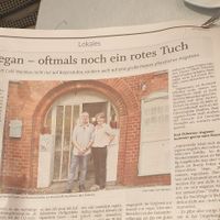 Zeitungsartikel (Teil) at Wecklies Bio Café & Bistro in Bad Oldesloe