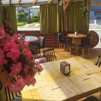 nice atmosphere at Miejscówka Burger & Pizza in Uniejow