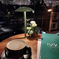 Cappuccino mit hafermilch at IVY Tagesbar in Munich