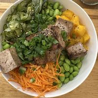 Prato montado com as opções oferecidas  at Let's Poke in Sao Paulo