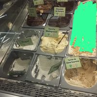 Flavours (some 18, between sorbets and creamy ones) are clearly marked these days! :) at Nossi Be in Bilbao