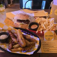 Chorizo burger and fried pickles at Buła z Musztardą in Poznan