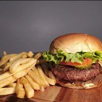 Justíssimo Burguer do Futuro + Batata at MilaVeg Lanches in Porto Alegre