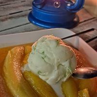 Gegrillte Banane mit Rum und Kokoseis. at TUBTIM Restaurant in Koh Samet