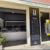 Vegane Eissorten grün markiert   at Aroma Gelato Boutique in Pula