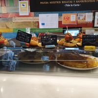 El surtido de pinchos veganos el dia que fuimos at Aldapa in Pamplona