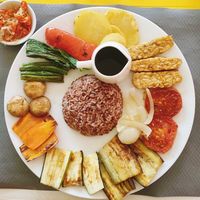 Grilled vegetables, I ordered sambal too at Melon Café in Amed