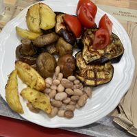 Vegetables and beans   at L'Agora di Fabrizio in Capena