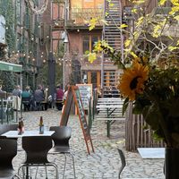 Uitzicht   at Camionette in Antwerpen