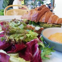 Croissant with asparagus burger and artichoke cream at Ethique Plant-based in Istanbul