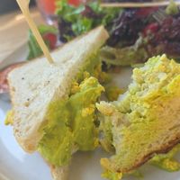 Tofu scramble sandwich at Ethique Plant-based in Istanbul