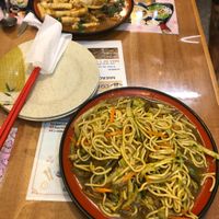 Arroz pegajoso y fideo al curry at Combitos Restaurante Vegetariano - Villamorra in Asuncion