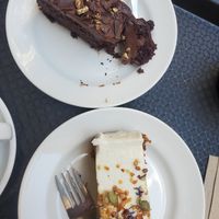 Amazing cake 😋 at The Ashmolean Cafe in Oxford