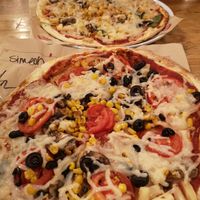  at Mod Pizza in Eureka