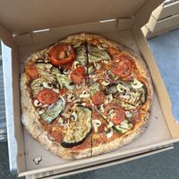   at La Pizz' Pizzeria in Port-en-bessin-huppain