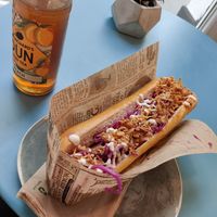 Coleslaw Hotdog at Eh Wurst Vegane Würstelbar in Vienna