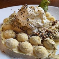 Vegan pistachio waffle at Lieblingsplatz am Tegernsee in Gmund Am Tegernsee