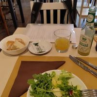 Insalada/Salad at Humus Bio Bakery Bistrot in Parma