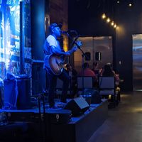 Live music on weekends at 90 NINETY Bar + Grill in Las Vegas