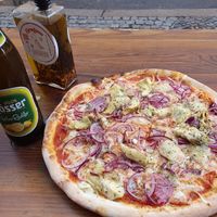 Pizza Vegan at Oregano Pizza Imbiss in Berlin