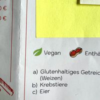 🌱 = vegan  at Hanoi 36 in Cologne