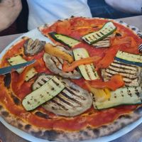 Ortolana pizza without mozzarella at Risoamaro in Mariano Comense