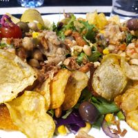 Bolo de caco con alheira vegana at Coisas da Lena in Coimbra