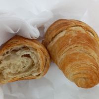 Vegan croissant 🥐 at VIE - The Lala / Veganista - T1-C in Vienna