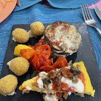 with homemade vegan cheese soy-based  at Non Solo Mare Bottega Artigiana in Pula