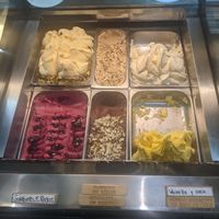 Two vegan flavors (Sorbeto & Mango) at Amor-Acuyá Gelato in Medellin