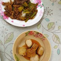 Non Chicken in Süßsauer-Soße 😍 at Mae Orathai Vegetarian in Phuket