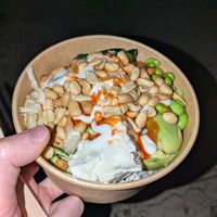 Tofu, avocado, peanuts, sriracha and vegan mayo at Poke Gardæn in Peschiera Del Garda