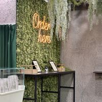 Order station  at Poke Gardæn in Peschiera Del Garda