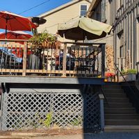 Outdoor seating on the terrace at Shiloh Gastro in Pittsburgh
